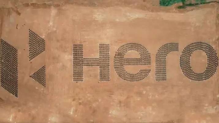 हीरो मोटोकॉर्प ने सबसे बड़ा मोटरसाइकिल प्रतीक चिन्ह बनाया हीरो मोटोकॉर्प ने सबसे बड़ा मोटरसाइकिल प्रतीक चिन्ह बनाया