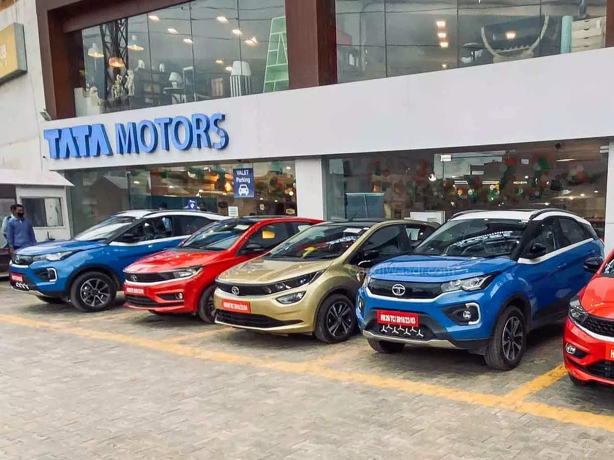 टाटा मोटर्स ने यात्री वाहनों के दाम बढ़ाए टाटा मोटर्स ने यात्री वाहनों के दाम बढ़ाए