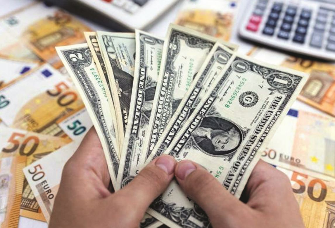 देश का विदेशी मुद्रा भंडार 1.65 अरब डॉलर बढ़कर 586.41 अरब डॉलर पर देश का विदेशी मुद्रा भंडार 1.65 अरब डॉलर बढ़कर 586.41 अरब डॉलर पर