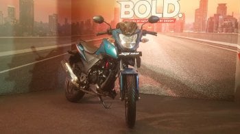 एचएमएसआई ने नई बाइक एसपी 160 उतारी, जानें क्या है कीमत एचएमएसआई ने नई बाइक एसपी 160 उतारी, जानें क्या है कीमत