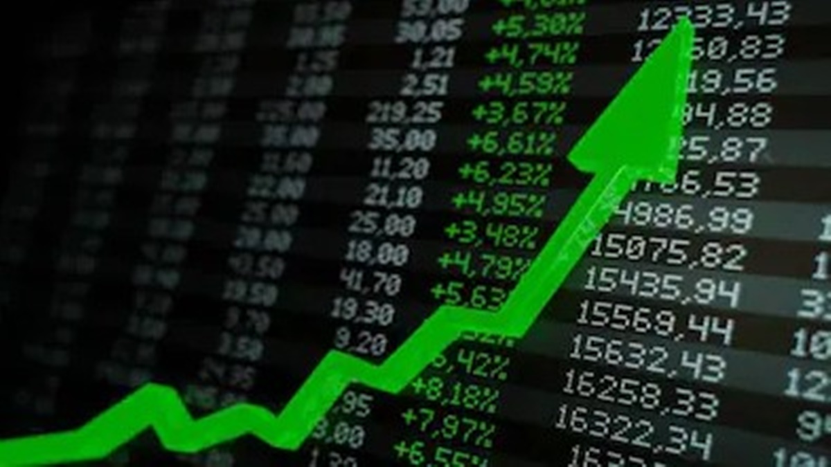 त्योहारी सीजन से शेयर बाजार में उछाल, सेंसेक्स 441 अंक और निफ्टी 133 अंक चढ़कर हरे निशान पर बंद त्योहारी सीजन से शेयर बाजार में उछाल, सेंसेक्स 441 अंक और निफ्टी 133 अंक चढ़कर हरे निशान पर बंद