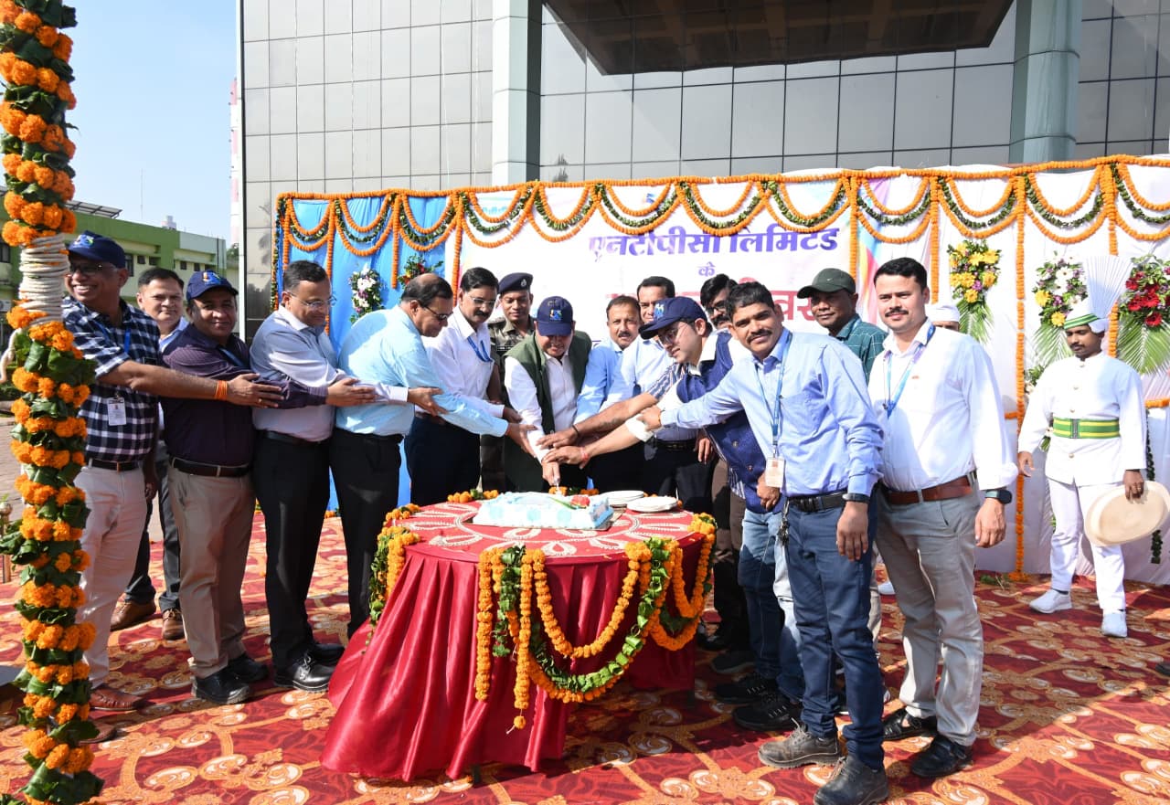 एनटीपीसी सीपत ने गौरव और नवऊर्जा के साथ मनाया एनटीपीसी लिमिटेड का 51वां स्थापना दिवस एनटीपीसी सीपत ने गौरव और नवऊर्जा के साथ मनाया एनटीपीसी लिमिटेड का 51वां स्थापना दिवस