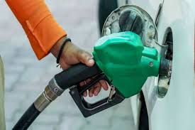 पेट्रोल के दाम 2.61 रुपये, डीजल के दाम 2.71 रुपये बढ़े पेट्रोल के दाम 2.61 रुपये, डीजल के दाम 2.71 रुपये बढ़े