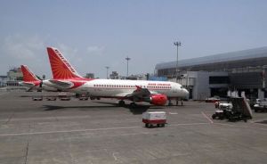 एयर इंडिया में 100 प्रतिशत हिस्सेदारी बेचेगी सरकार