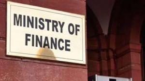 बैंकों ने ऋण गारंटी योजना के तहत एमएसएमई के लिए 1.38 लाख करोड़ रुपए के कर्ज मंजूर किए