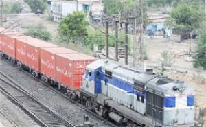 पूर्व, पश्चिम के उद्योगों को दक्षिण भारत से जोड़ने को 4,000 किमी के ढुलाई गलियारे बनाएगा रेलवे