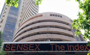 सेंसेक्स 52 अंक ट्रटा, निफ्टी 11,350 अंक से नीचे फिसला
