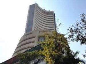  बाजार में पांचवें दिन गिरावट जारी, सेंसेक्स 536 अंक लुढ़का