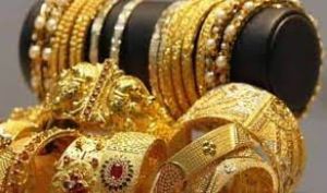 अपने ऑल टाइम हाई से सोना 9 हजार रुपये से भी अधिक सस्ता हुआ... जानें आज क्या रही कीमत