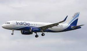  इंडिगो ने वेतन कटौती के विरोध में हड़ताल की योजना बना रहे पायलटों को निलंबित किया
