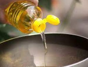 सरकार ने 20-20 लाख टन कच्चे सोयाबीन, सूरजमुखी तेल के शुल्क-मुक्त आयात की अनुमति दी