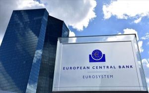 यूरोपीय केंद्रीय बैंक ने मंहगाई पर नियंत्रण के लिए 11 वर्ष बाद ब्‍याज दरों में बढोतरी की