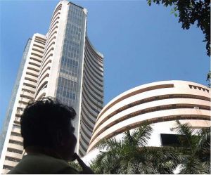  सेंसेक्स 322 अंक चढ़कर फिर 60,000 अंक के पार