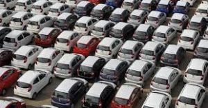 घरेलू यात्री वाहनों की बिक्री इस साल लगभग 40 लाख इकाई के रिकॉर्ड स्तर पर पहुंचने का अनुमान