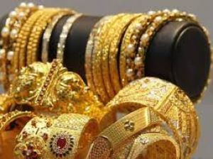 सोना चढ़ा, चांदी में भी उछाल सोना चढ़ा, चांदी में भी उछाल