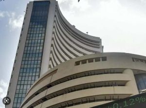 आईटी शेयरों में बिकवाली से सेंसेक्स, निफ्टी हल्की गिरावट के साथ बंद