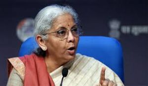 सरकार, आरबीआई महंगाई को काबू में लाने, वृद्धि को गति देने के लिए मिलकर कर रहे काम: सीतारमण
