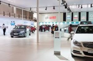 वाहनों के शोरूम पर उमड़े लोग, बन गया बिक्री का नया रिकॉर्ड वाहनों के शोरूम पर उमड़े लोग, बन गया बिक्री का नया रिकॉर्ड