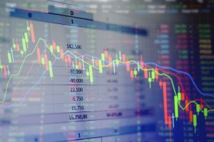 गिरावट के साथ दूसरे दिन लाल निशान में बंद हुआ शेयर बाजार, सेंसेक्स 436 अंक टूटा