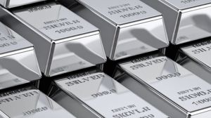 चांदी-तांबे में गिरावट से मेटल शेयरों में धक्का, स्टॉक्स 6.35% तक लुढ़के