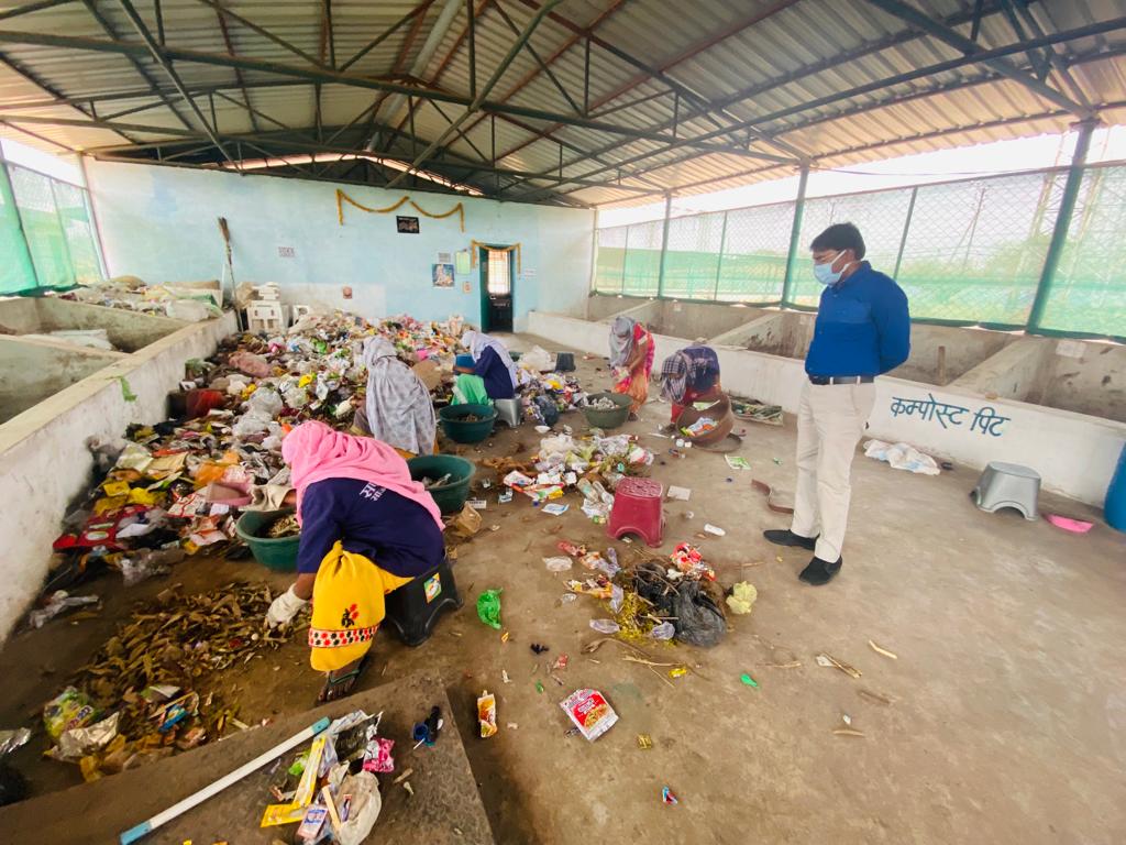  ई रिक्शा व तिपहियों से डोर-टू-डोर प्रतिदिन 150 टन कचरा का उठाव, एसएलआरएम सेंटर से हो रहा कचरे का सफाया