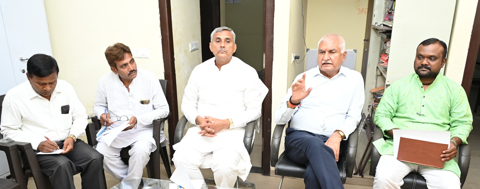 अंतर्राष्ट्रीय योग दिवस की तैयारियां जोरों पर अंतर्राष्ट्रीय योग दिवस की तैयारियां जोरों पर