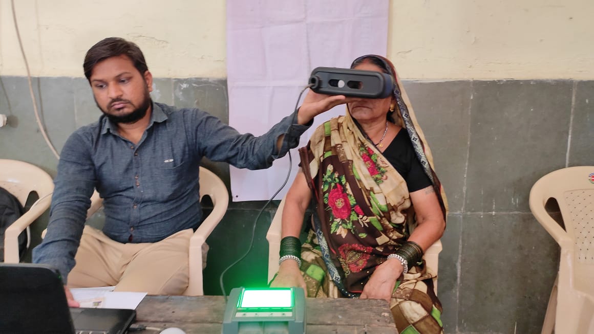 शिविर का लाभ उठाकर करवा ले आधार अपडेशन, आयुष्मान कार्ड बनाने सहित अन्य दस्तावेजों के लिए है जरूरी शिविर का लाभ उठाकर करवा ले आधार अपडेशन, आयुष्मान कार्ड बनाने सहित अन्य दस्तावेजों के लिए है जरूरी