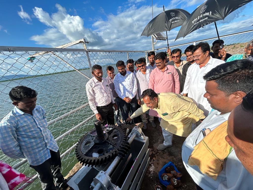 घोंघा जलाशय के द्वार भी खोले गए, किसानों को राहत घोंघा जलाशय के द्वार भी खोले गए, किसानों को राहत