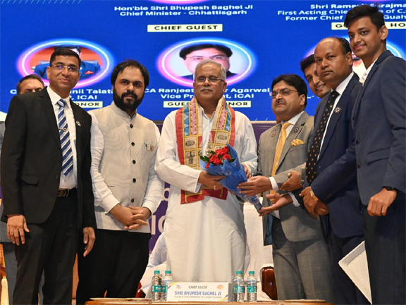 मुख्यमंत्री भूपेश बघेल द इंस्टीट्यूट ऑफ चार्टेड अकाउंटेंट्स ऑफ इंडिया के दो दिवसीय राष्ट्रीय अधिवेशन में शामिल हुए मुख्यमंत्री भूपेश बघेल द इंस्टीट्यूट ऑफ चार्टेड अकाउंटेंट्स ऑफ इंडिया के दो दिवसीय राष्ट्रीय अधिवेशन में शामिल हुए