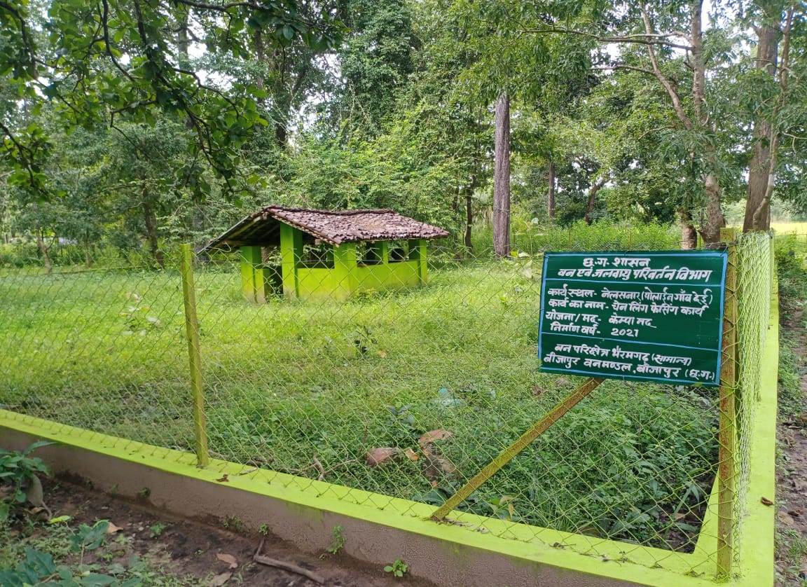 कैम्पाः ‘‘देवगुड़ियों’’ का तेजी से हो रहा विकास तथा सौन्दर्यीकरण कैम्पाः ‘‘देवगुड़ियों’’ का तेजी से हो रहा विकास तथा सौन्दर्यीकरण