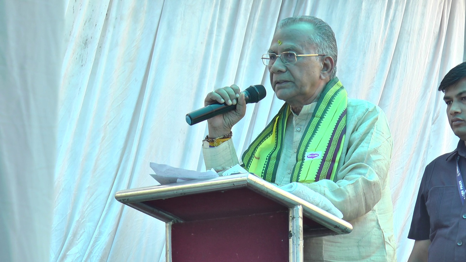 आदिवासी संस्कृति और परंपरा को अंतर्राष्ट्रीय स्तर पर मिल रही पहचान: प्रभारी मंत्री ताम्रध्वज साहू आदिवासी संस्कृति और परंपरा को अंतर्राष्ट्रीय स्तर पर मिल रही पहचान: प्रभारी मंत्री ताम्रध्वज साहू