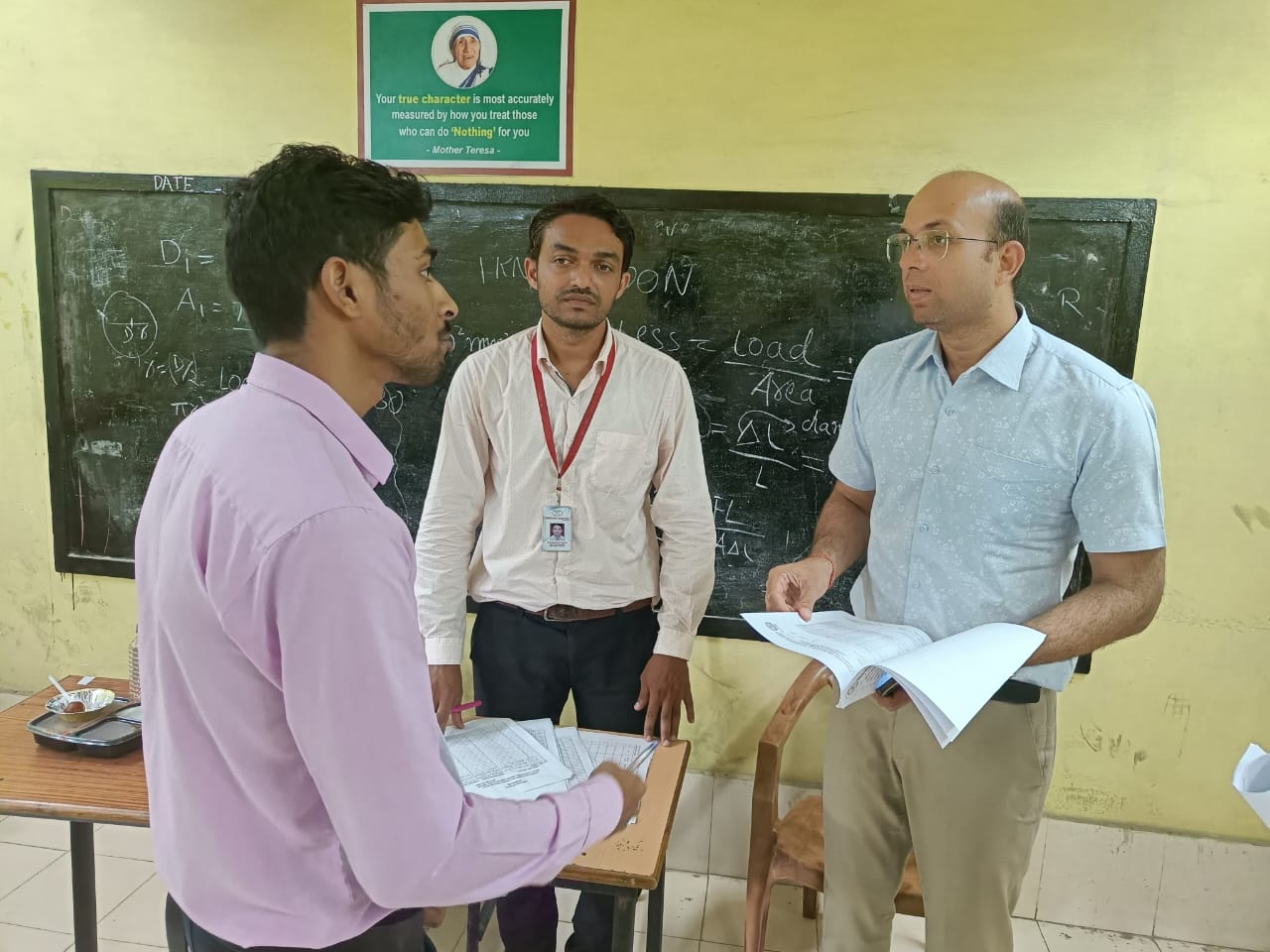 कलेेक्टर ने किया रोजगार सह कौशल मेला का किया निरीक्षण कलेेक्टर ने किया रोजगार सह कौशल मेला का किया निरीक्षण