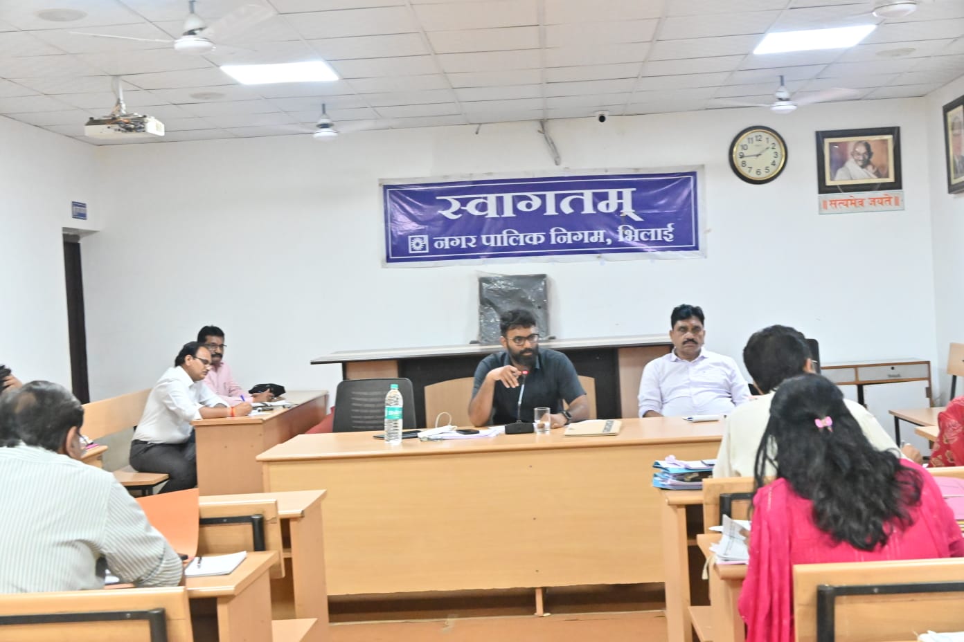 निर्माण पूर्ण नहीं करने वाले ठेकेदार होगें ब्लेक लिस्टेड आयुक्त निर्माण पूर्ण नहीं करने वाले ठेकेदार होगें ब्लेक लिस्टेड आयुक्त