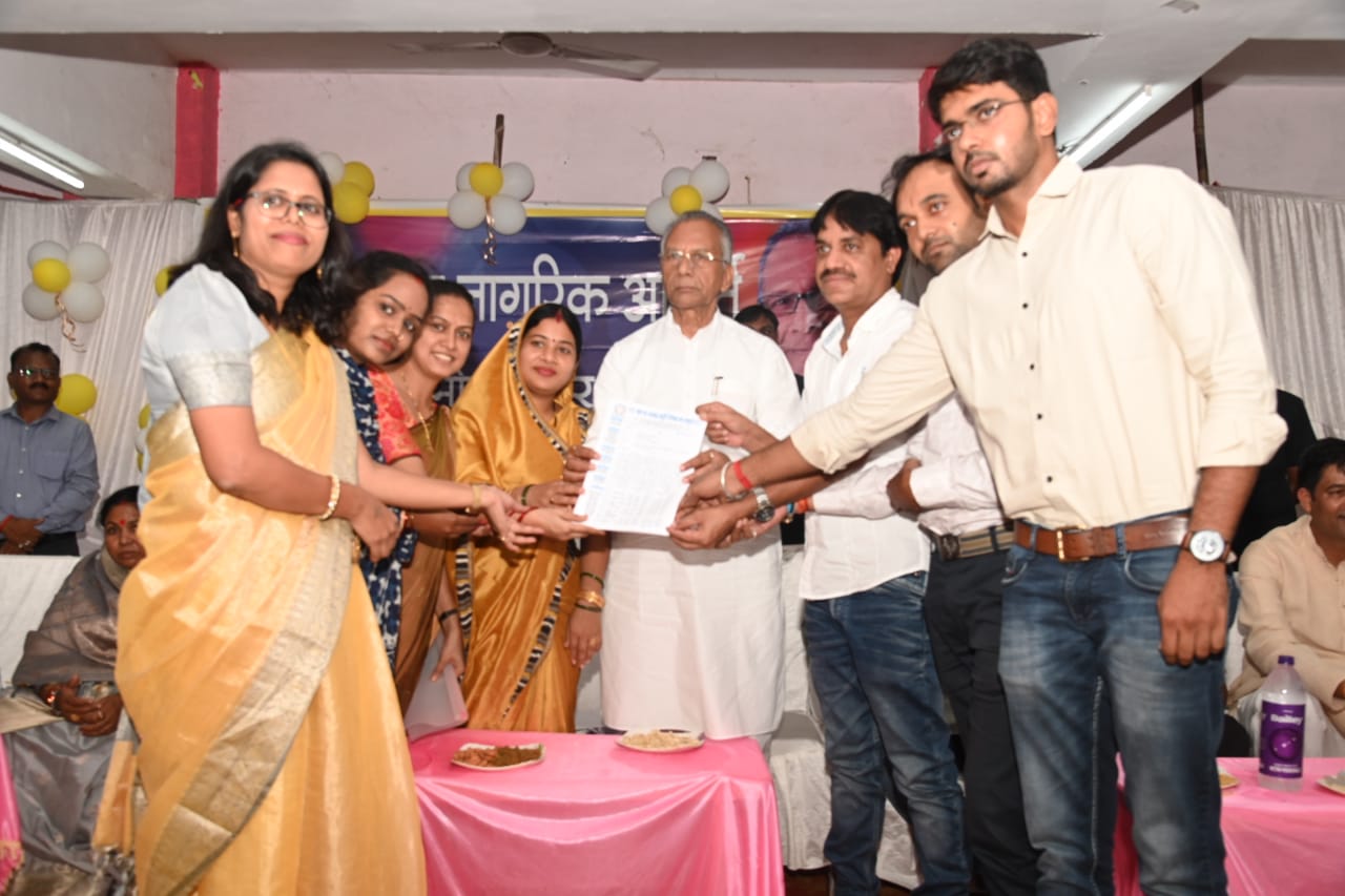 योजनाओं मेें सार्वजनिक वितरण प्रणाली का अपना एक अलग ही स्थान है -गृह मंत्री योजनाओं मेें सार्वजनिक वितरण प्रणाली का अपना एक अलग ही स्थान है -गृह मंत्री