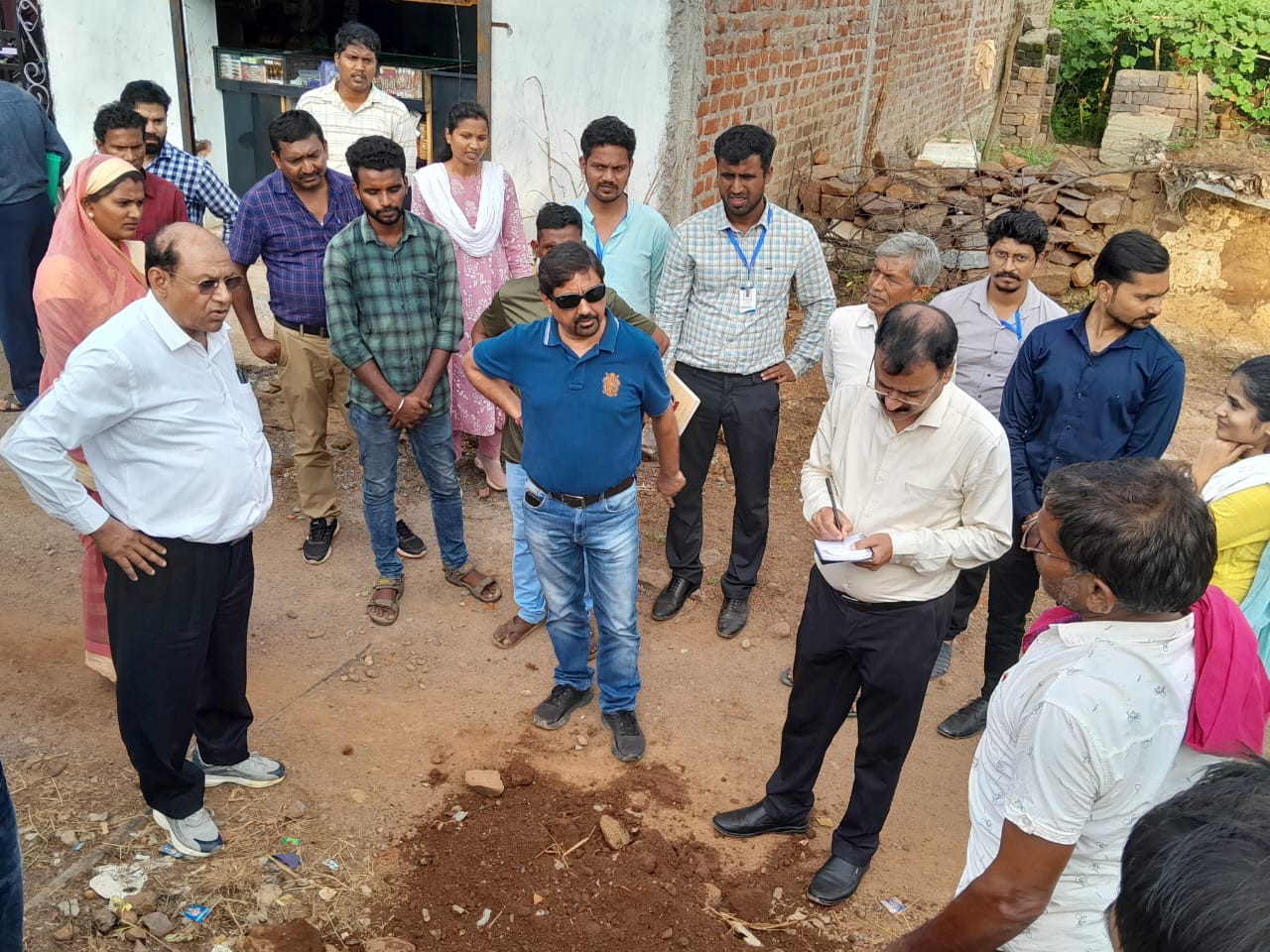 दिल्ली की टीम ने किया जल जीवन मिशन के कामों का निरीक्षण दिल्ली की टीम ने किया जल जीवन मिशन के कामों का निरीक्षण