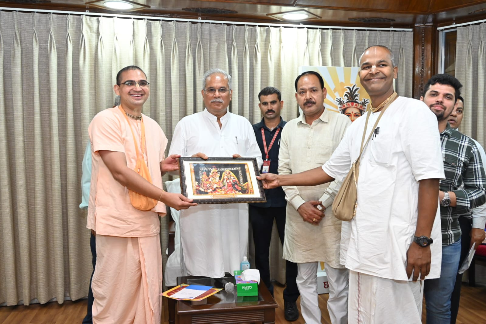 मुख्यमंत्री श्री बघेल को श्रीकृष्ण जन्माष्टमी समारोह में शामिल होने का आमंत्रण मुख्यमंत्री श्री बघेल को श्रीकृष्ण जन्माष्टमी समारोह में शामिल होने का आमंत्रण