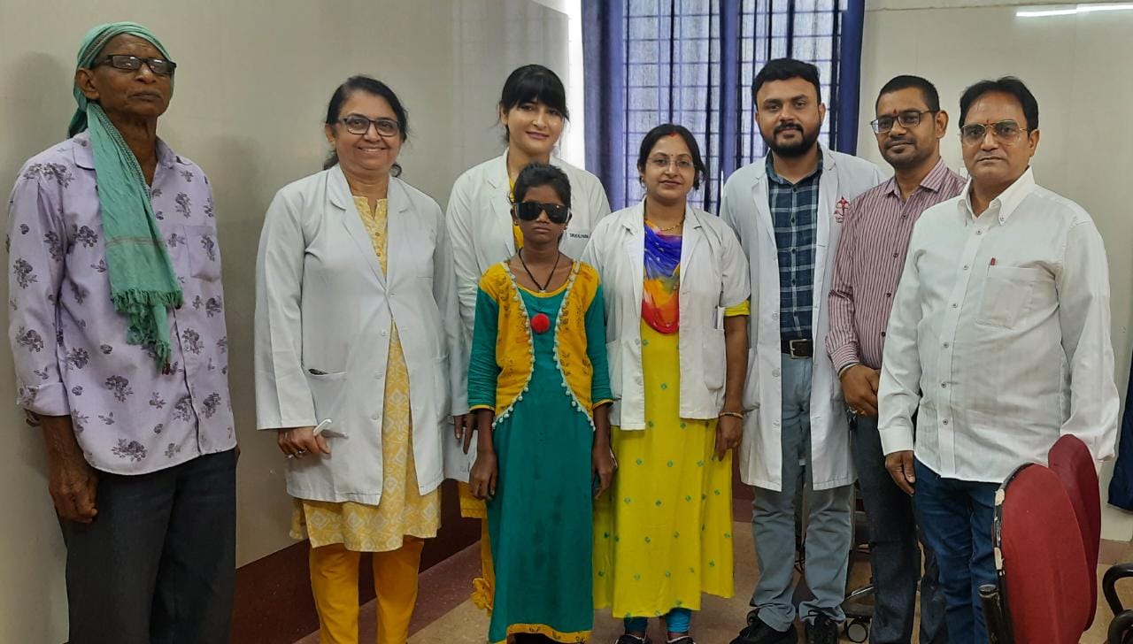जिला चिकित्सालय दुर्ग के नेत्र विभाग में सतत् रुप से किये जा रहे जन्मजात मोतियाबिंद के ऑपरेशन जिला चिकित्सालय दुर्ग के नेत्र विभाग में सतत् रुप से किये जा रहे जन्मजात मोतियाबिंद के ऑपरेशन