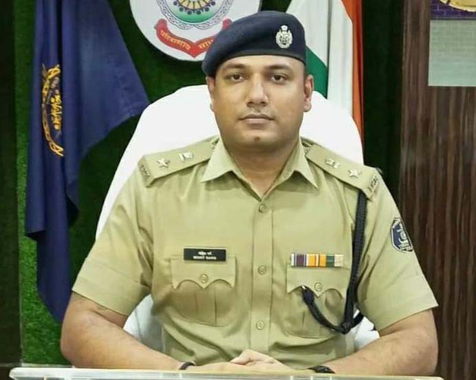 राजनांदगाव एसपी मोहित गर्ग तीसरी बार होंगे राष्ट्रपति पुलिस वीरता पदक से सम्मानित राजनांदगाव एसपी मोहित गर्ग तीसरी बार होंगे राष्ट्रपति पुलिस वीरता पदक से सम्मानित