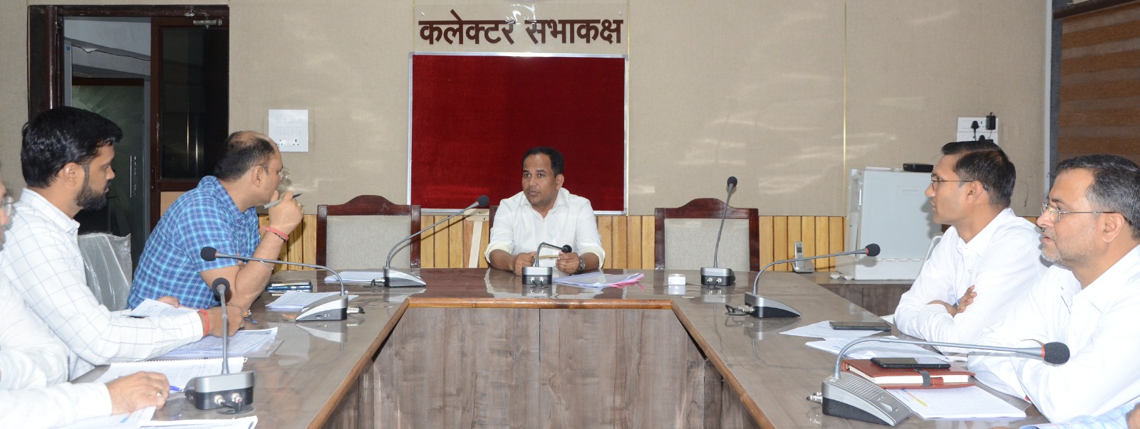 आदर्श आचार संहिता लागू होते ही निर्वाचन संबंधी समितियां शुरू करेंगी अपना काम: डॉ गौरव सिंह आदर्श आचार संहिता लागू होते ही निर्वाचन संबंधी समितियां शुरू करेंगी अपना काम: डॉ गौरव सिंह