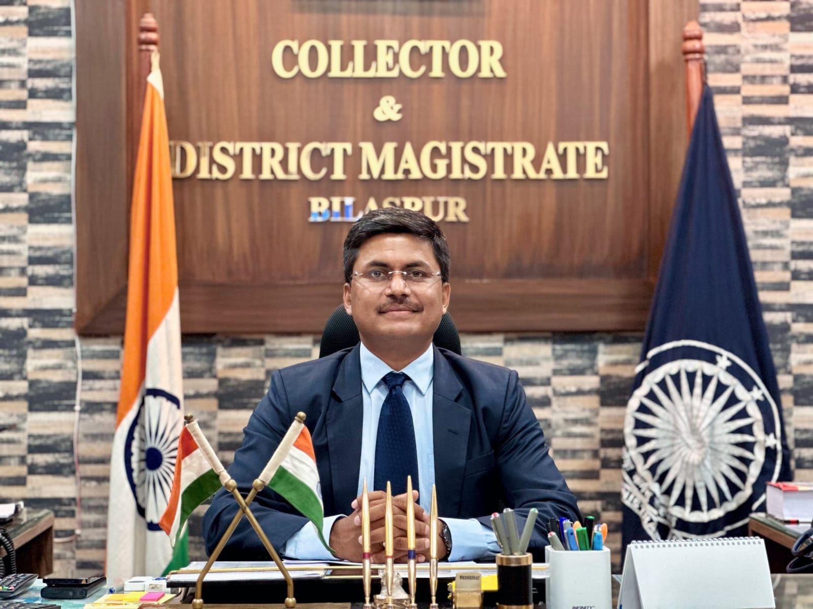 शांतिपूर्ण मतदान में प्रत्यक्ष एवं परोक्ष रूप से मिले सहयोग के लिए कलेक्टर ने जताया आभार शांतिपूर्ण मतदान में प्रत्यक्ष एवं परोक्ष रूप से मिले सहयोग के लिए कलेक्टर ने जताया आभार