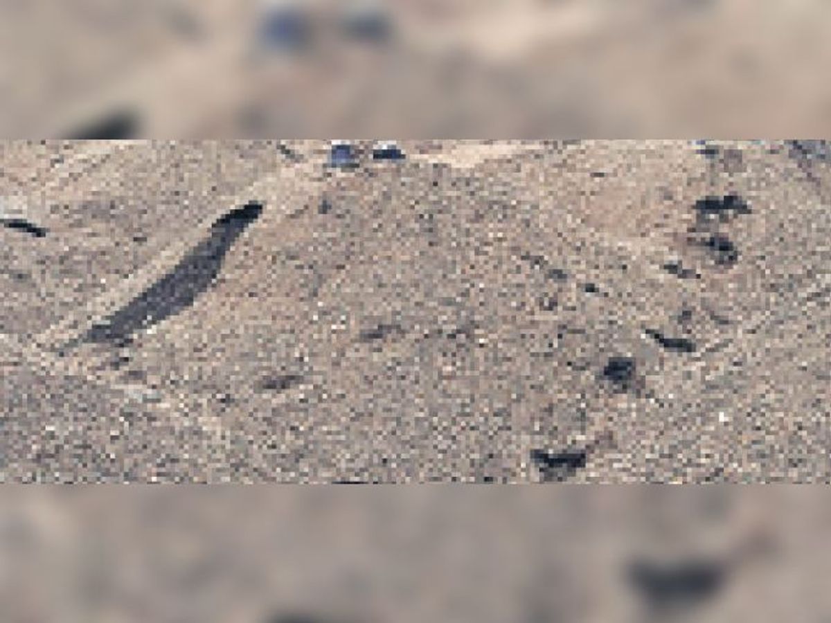 कलेक्टर के निर्देश पर अवैध रेत भंडारण पर हुई कार्रवाई, ज़ब्त की गई लगभग 120 हाईवा रेत कलेक्टर के निर्देश पर अवैध रेत भंडारण पर हुई कार्रवाई, ज़ब्त की गई लगभग 120 हाईवा रेत