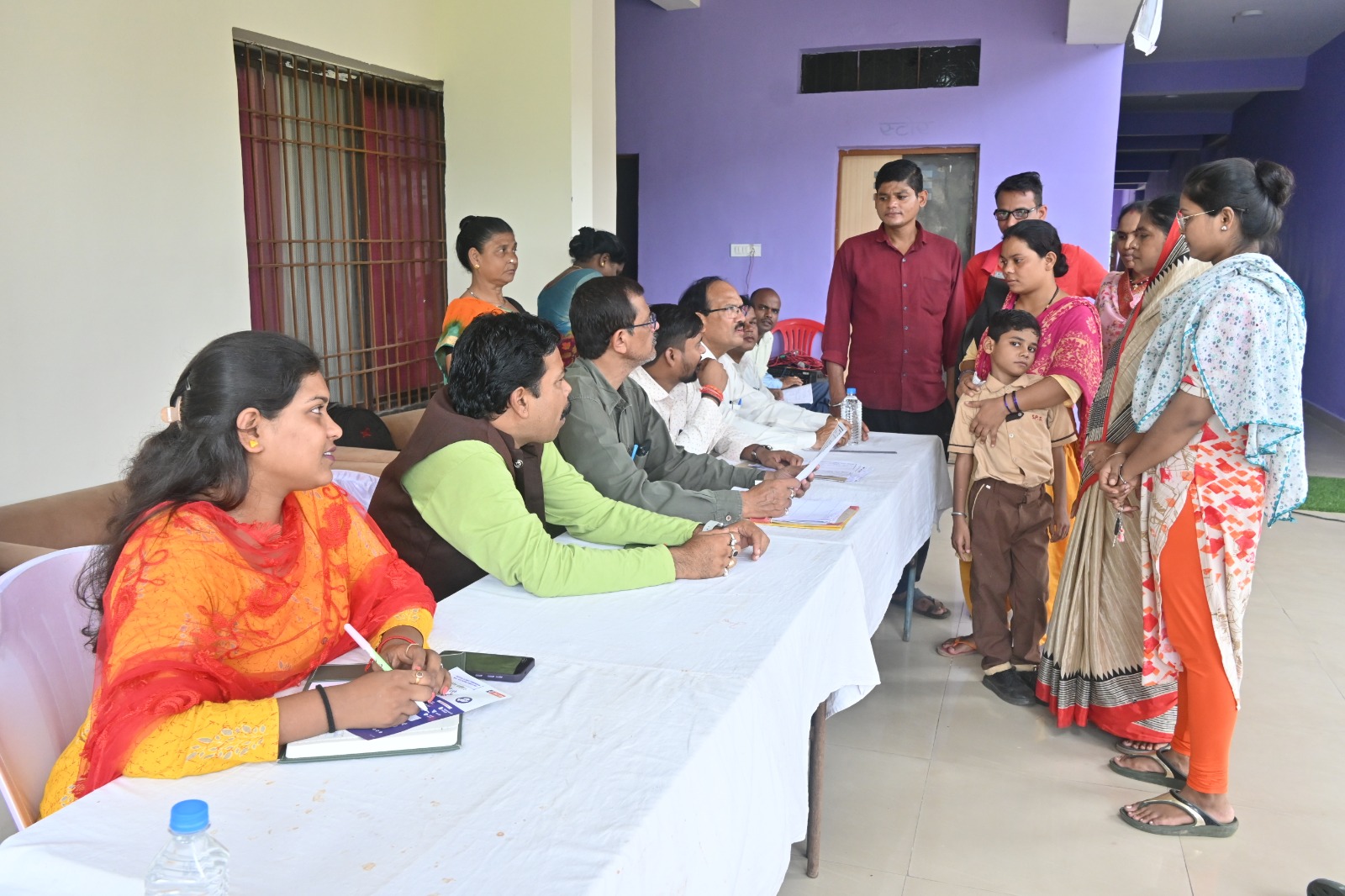 बकाया राशि जमा करने के लिए लगाया गया लोन मेला बकाया राशि जमा करने के लिए लगाया गया लोन मेला