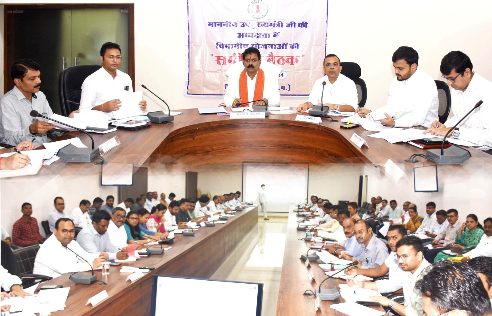 निर्माण कार्यों की गुणवत्ता पर विशेष ध्यान दें,गुणवत्ताहीन निर्माण करने वाले एजंसियों पर कड़ी कार्यवाही करें-उपमुख्यमंत्री विजय शर्मा निर्माण कार्यों की गुणवत्ता पर विशेष ध्यान दें,गुणवत्ताहीन निर्माण करने वाले एजंसियों पर कड़ी कार्यवाही करें-उपमुख्यमंत्री विजय शर्मा