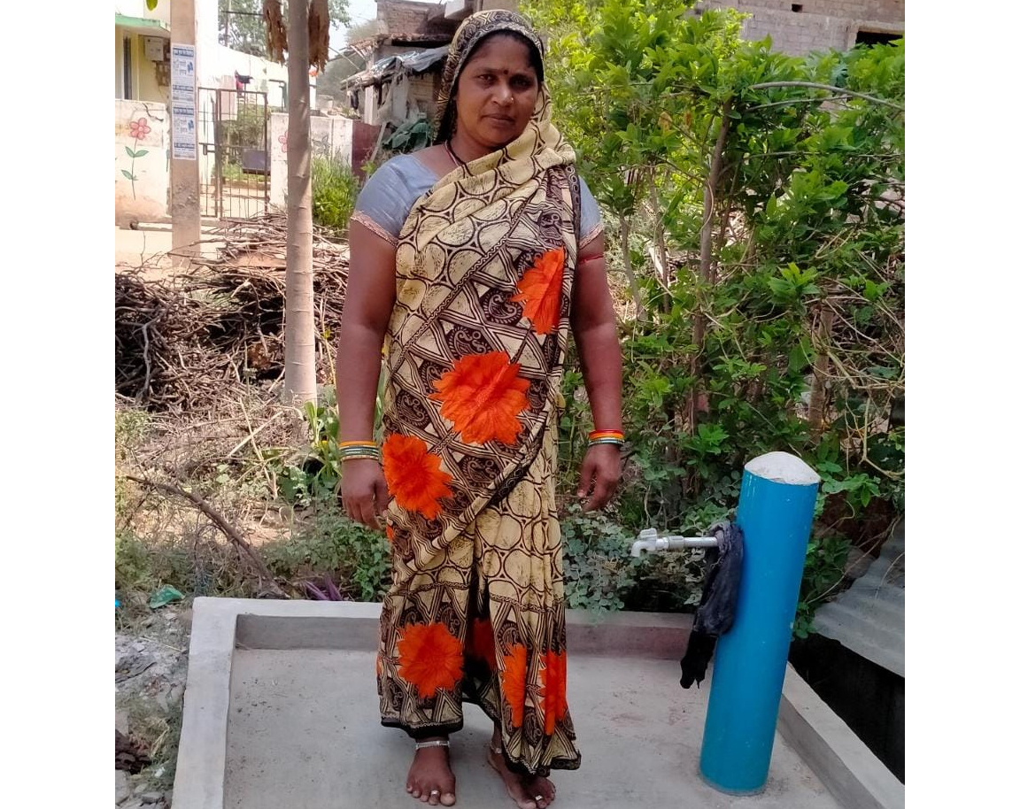 जल जीवन मिशन : घर में नल कनेक्शन से तोरनकट्टा एवं मनकी की महिलाएं खुश जल जीवन मिशन : घर में नल कनेक्शन से तोरनकट्टा एवं मनकी की महिलाएं खुश