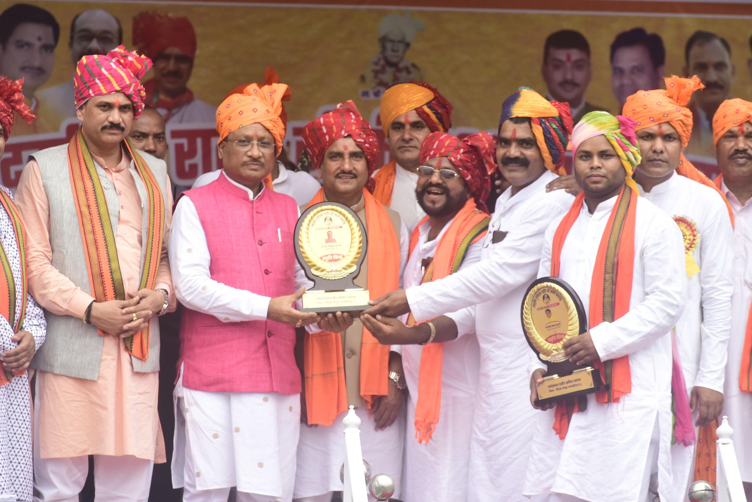 मुख्यमंत्री ने कहा- क्षत्रिय समाज का इतिहास गौरवपूर्ण रहा मुख्यमंत्री ने कहा- क्षत्रिय समाज का इतिहास गौरवपूर्ण रहा