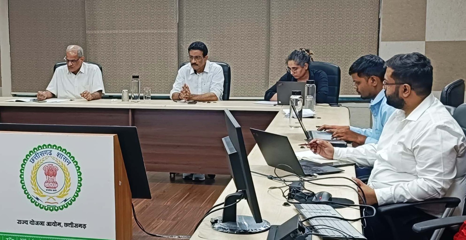 राज्य नीति आयोग और शिक्षा जगत के साथ हुआ सार्थक संवाद कार्यक्रम राज्य नीति आयोग और शिक्षा जगत के साथ हुआ सार्थक संवाद कार्यक्रम