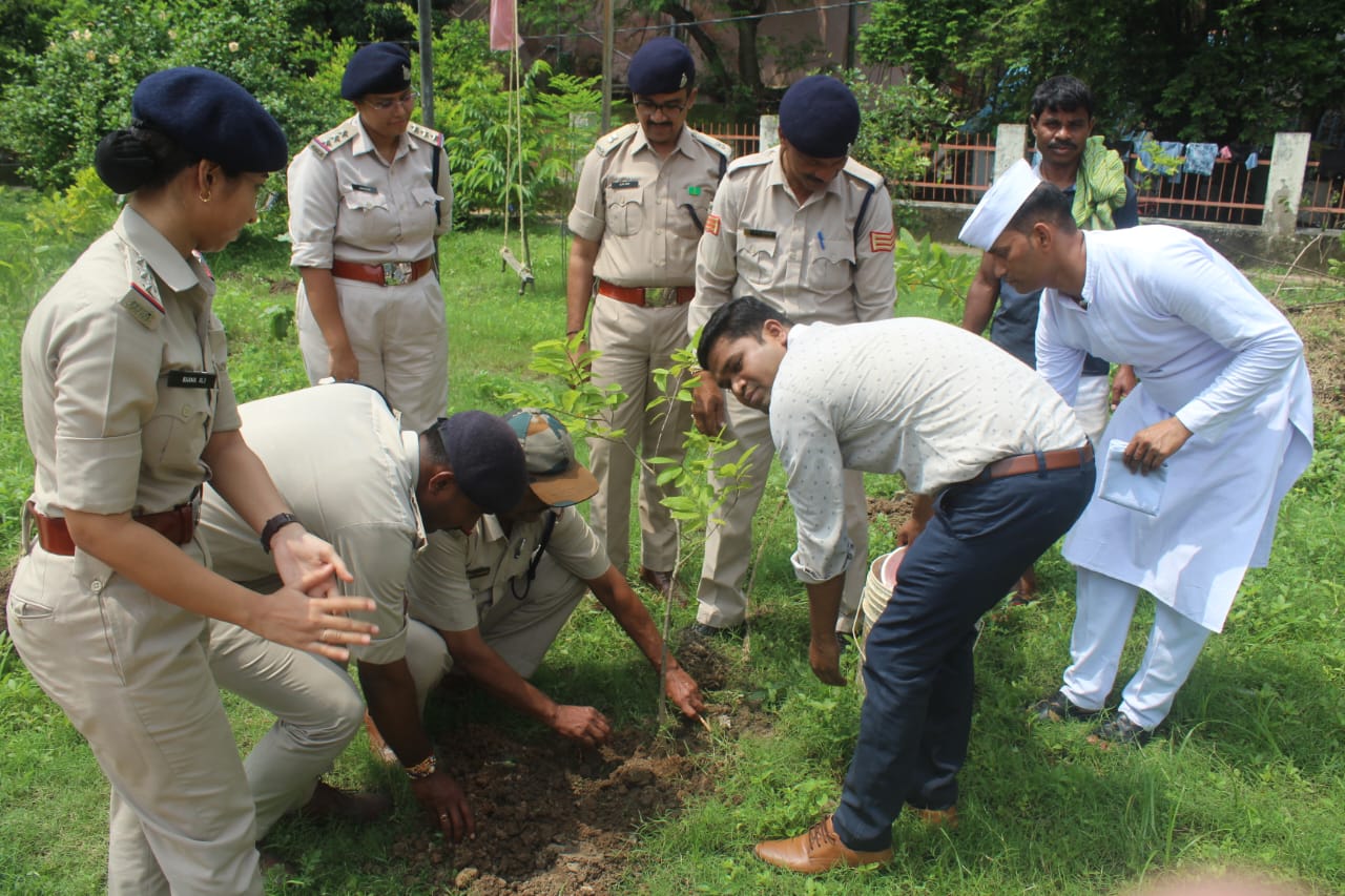 संभागायुक्त नीलम नामदेव एक्का ने किया रीपा का निरीक्षण संभागायुक्त नीलम नामदेव एक्का ने किया रीपा का निरीक्षण