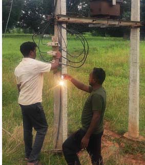 मुख्यमंत्री कैंप कार्यालय की पहल पर सोकोडिपा में लगाया गया ट्रांसफार्मर मुख्यमंत्री कैंप कार्यालय की पहल पर सोकोडिपा में लगाया गया ट्रांसफार्मर