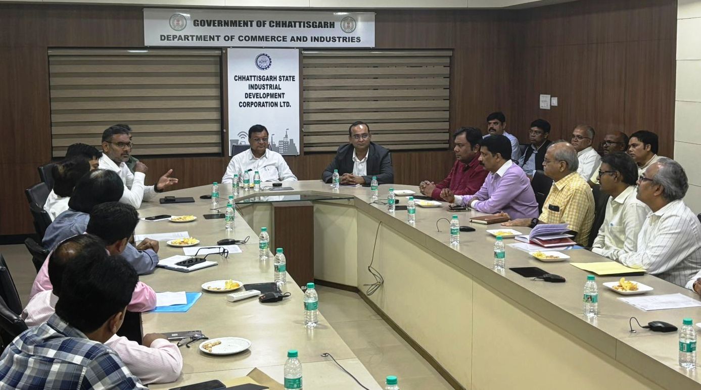 उद्योग मंत्री की सीमेंट उद्योगपतियों को दो टूक, सीमेंट दर न बढ़ाएं उद्योग मंत्री की सीमेंट उद्योगपतियों को दो टूक, सीमेंट दर न बढ़ाएं