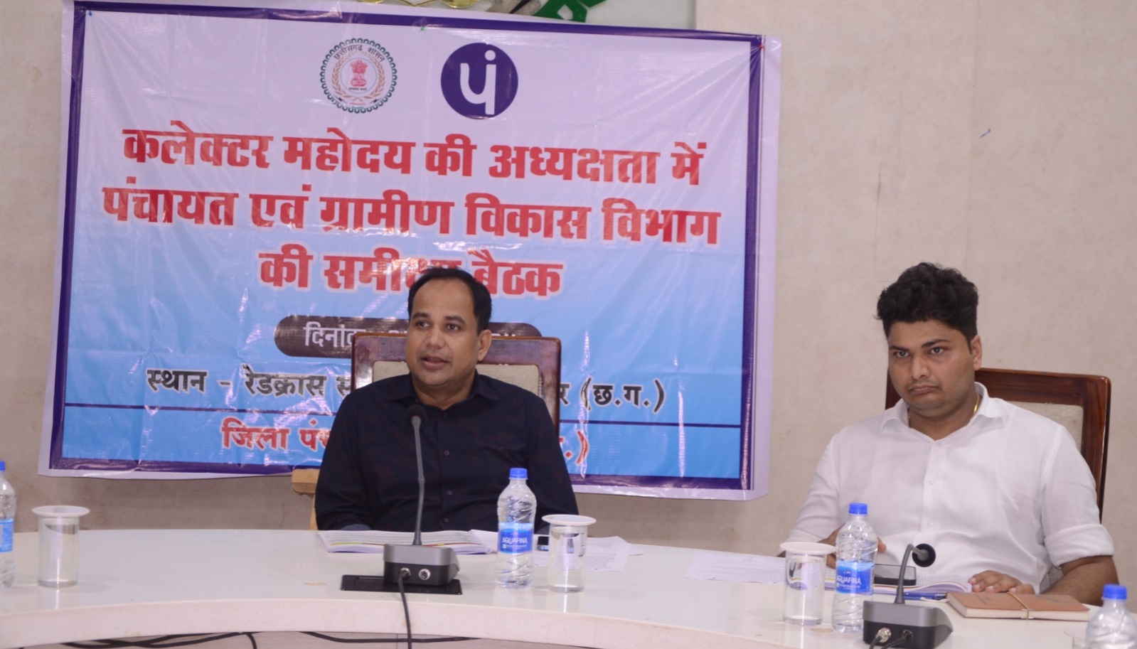 मनरेगा में अधिक से अधिक श्रमिकों को उपलब्ध कराया जाएं रोजगार: कलेक्टर डाॅ. गौरव सिंह मनरेगा में अधिक से अधिक श्रमिकों को उपलब्ध कराया जाएं रोजगार: कलेक्टर डाॅ. गौरव सिंह